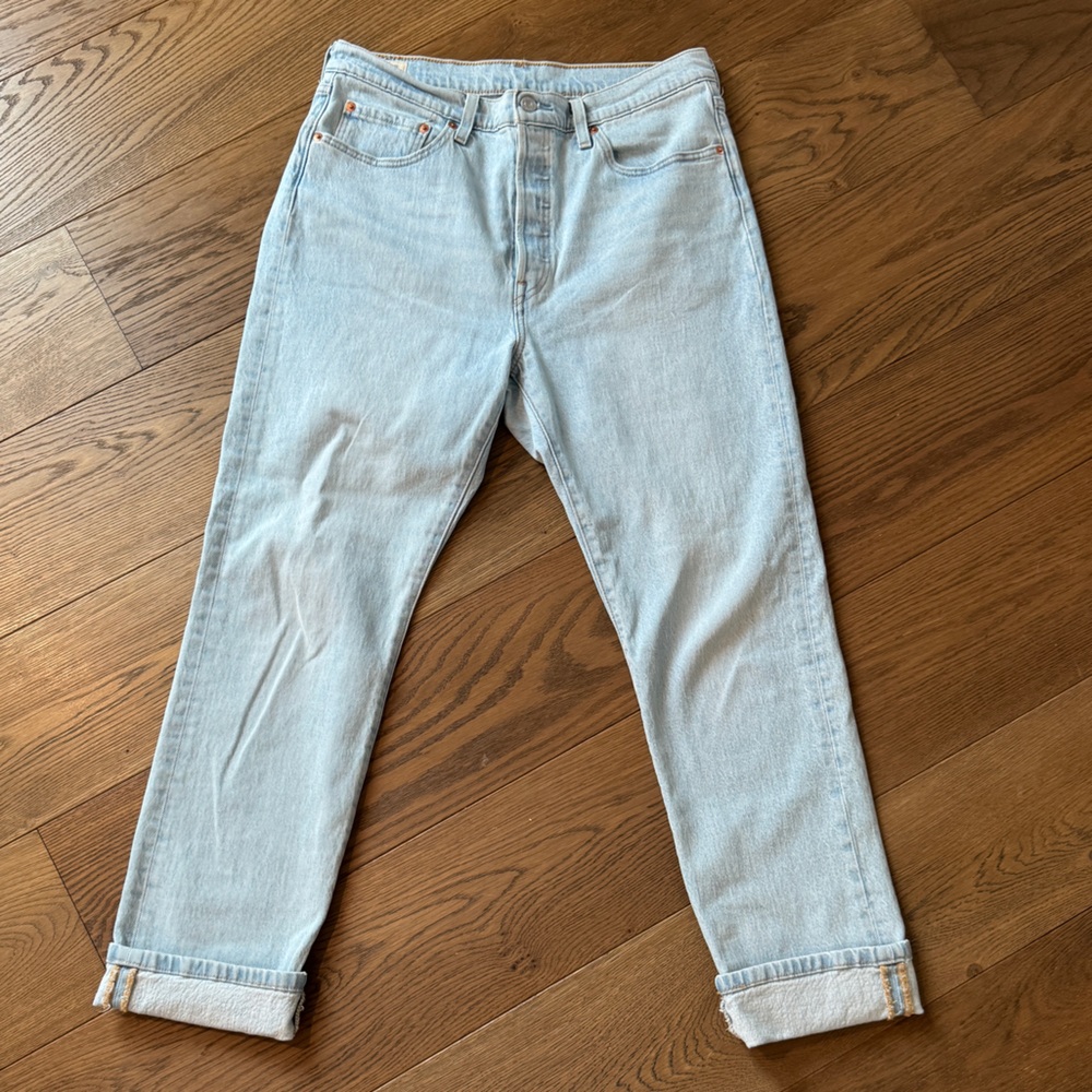Levi’s 501 Light Blue Women's Jeans - Size 32